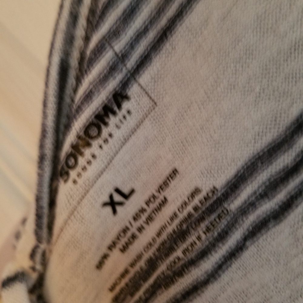 Shirt - Picture 2 of 3